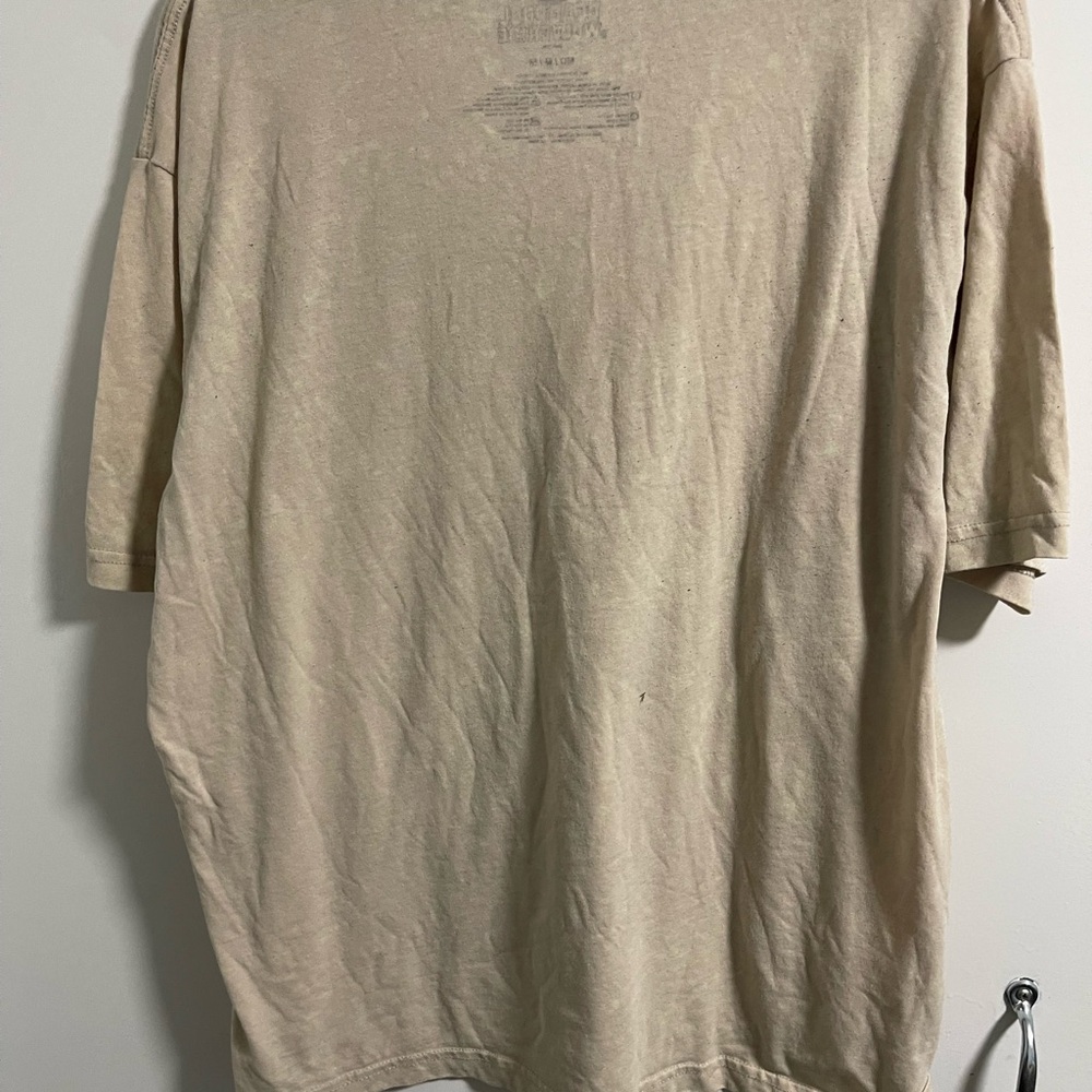 Wolverine Beige Graphic Tee - Picture 4 of 4